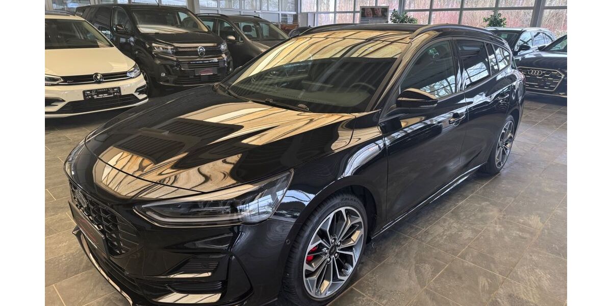 Ford Focus 6.300 km 25.500 &euro; Versmold 33775