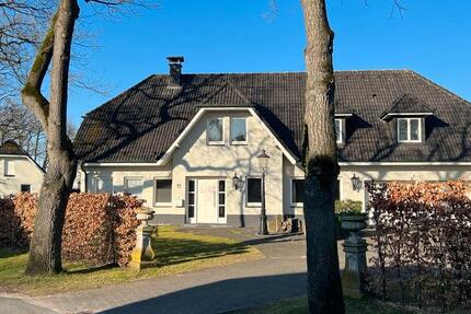 Großes Einfamilienhaus zu vermieten in Gronau-Epe mit PraxisBüro 10 zimmer