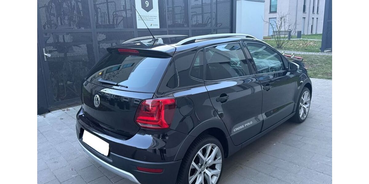 VW Polo 157.000 km 8.499 &euro; Berlin 13599