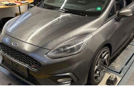 Ford Fiesta 99.500 km 14.890 &euro; Bensheim 64625