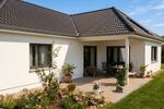 Provisionsfrei* Freistehendes Einfamilienhaus mit Doppelgarage (Bungalow Bj. 2012) in Bad Bevensen - Bungalow Bad Bevensen Medingen | Angebot:26233159