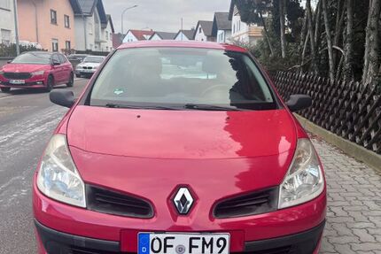 Renault Clio 202.000 km 1.150 &euro; Hainburg 63512