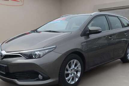 Toyota Auris 144.300 km 14.800 &euro; Wilkau-Haßlau 08112