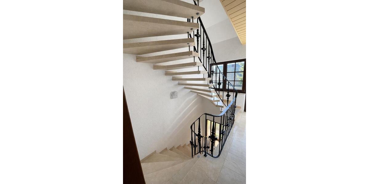 Etagenwohnung Flieden - 4 Zimmer, 145 m&sup2;, 1.200&euro; | Angebot:26024529