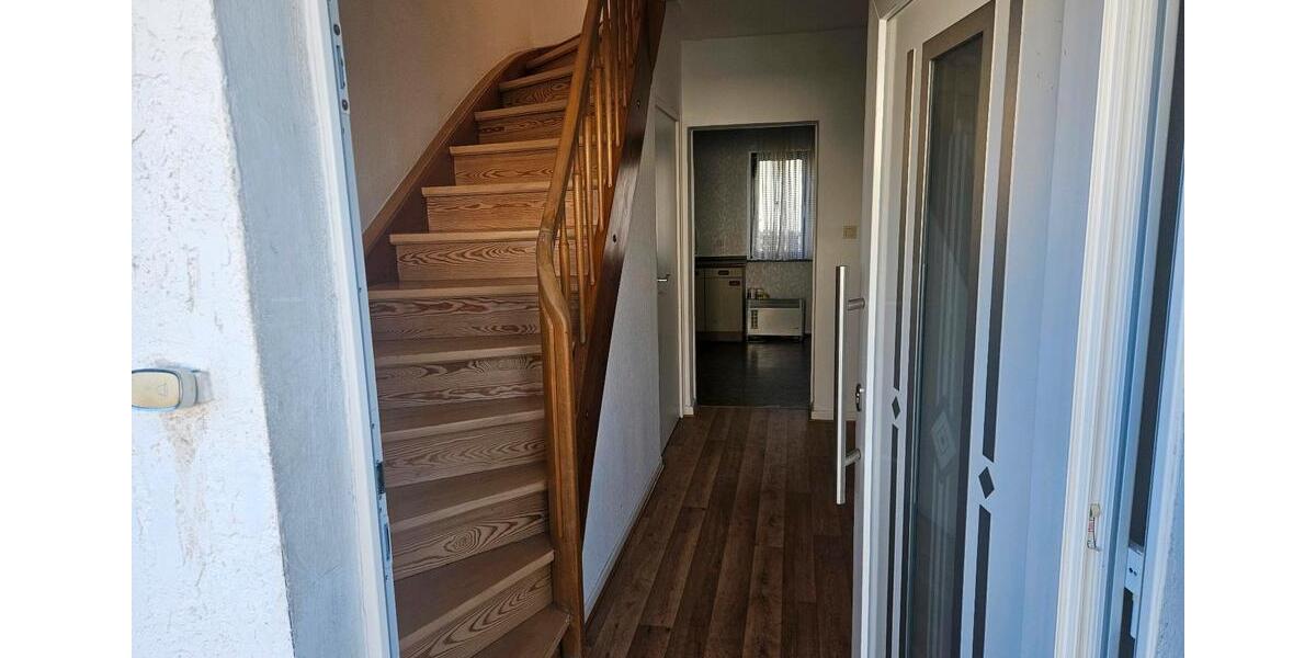 Etagenwohnung Büdingen - 5 Zimmer, 112 m&sup2;, 1.400&euro; | Angebot:25239307