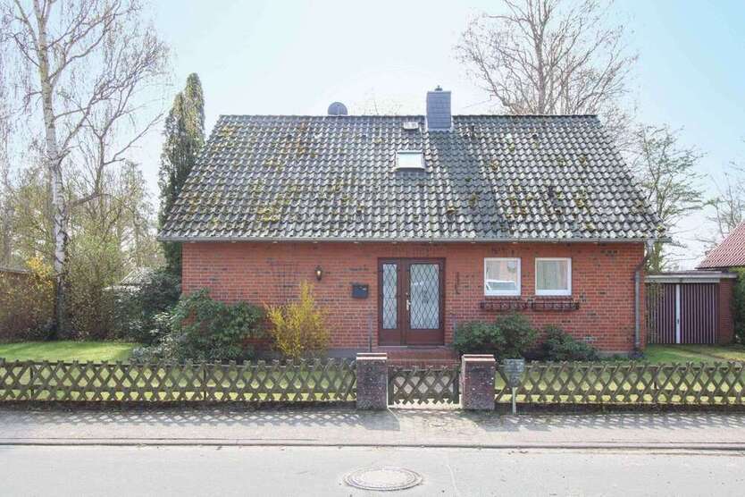 Haus zum Kaufen in Dahlenburg 239.000 € 120.22 m²