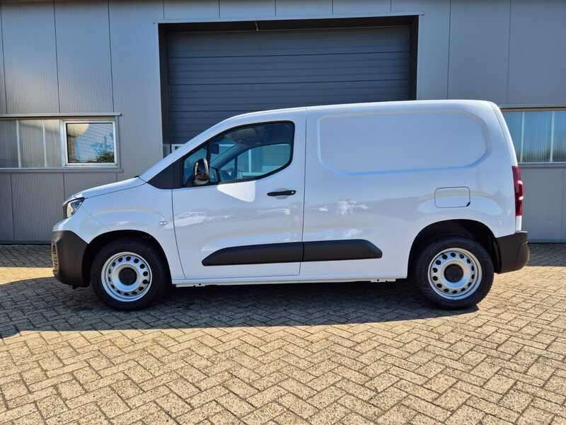 Peugeot Partner 25.000 km 17.440 € Selent 24238
