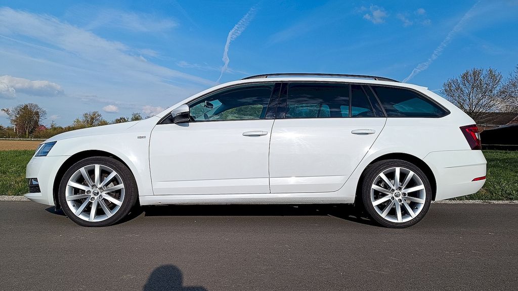 Skoda Octavia 85.000 km 17.400 &euro; Soest 59494