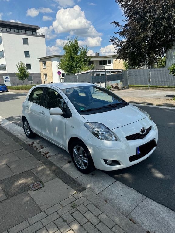 Yaris