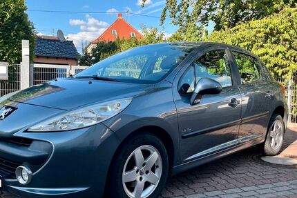 Peugeot 207 176.000 km 2.750 &euro; Ludwigshafen 67069