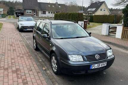 VW Bora 220.000 km 999 &euro; Trappenkamp 24610