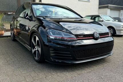 VW Golf 162.000 km 12.100 &euro; Lindlar 51789