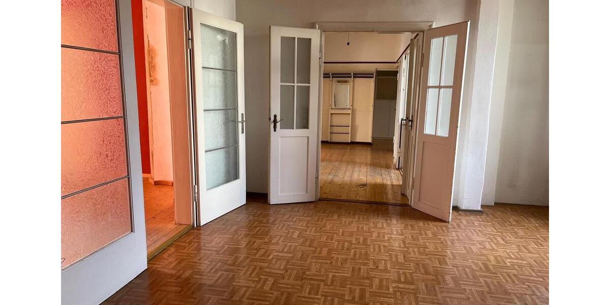Etagenwohnung Weimar - 3 Zimmer, 120 m&sup2;, 950&euro; | Angebot:26413444