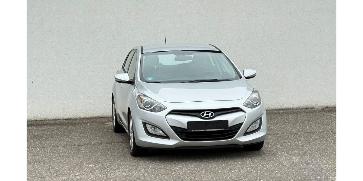 Hyundai i30 135.000 km 4.799 &euro; Kandel 76870