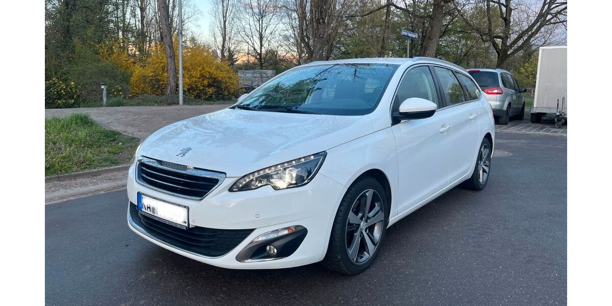 Peugeot 308 140.000 km 8.500 &euro; Karlsruhe 76133