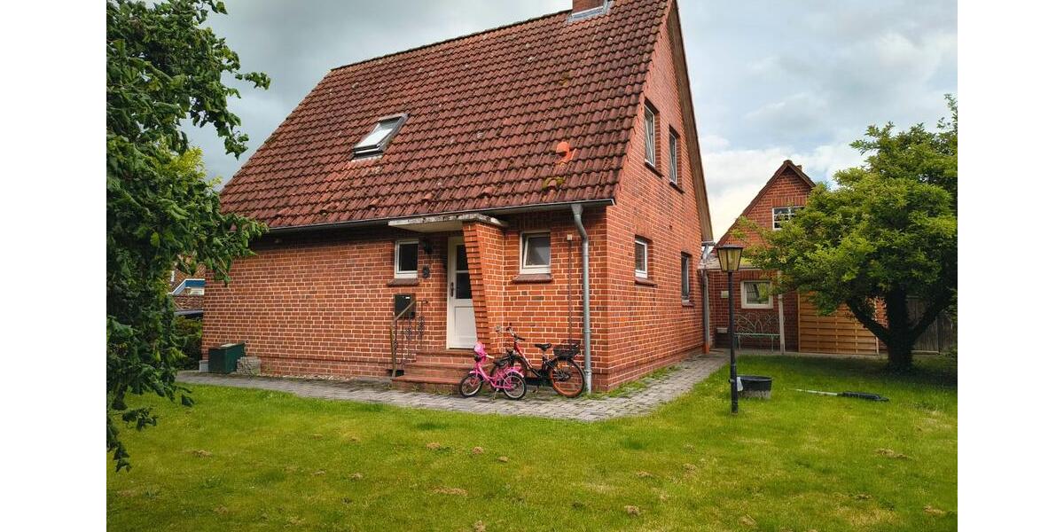 Einfamilienhaus Gülzow - 7 Zimmer, 140 m&sup2;, 335.000&euro; | Angebot:27004444