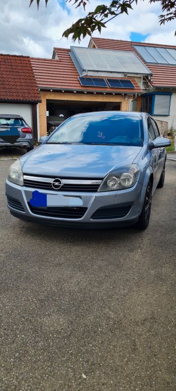 Opel Astra 131.000 km 2.999 € Eutingen im Gäu 72184