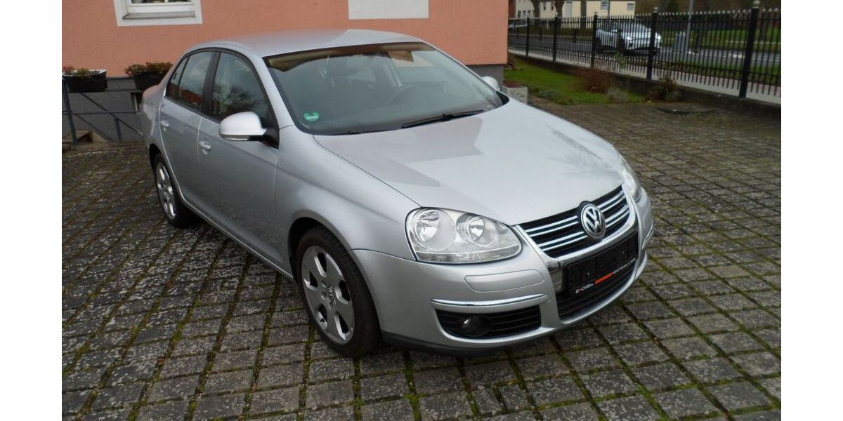 VW Jetta 110.690 km 7.290 € Northeim 37154