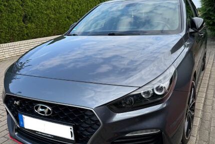 Hyundai i30 95.000 km 22.100 € Damme 49401