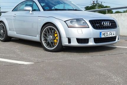 Audi TT 239.900 km 15.800 &euro; Burg 25712
