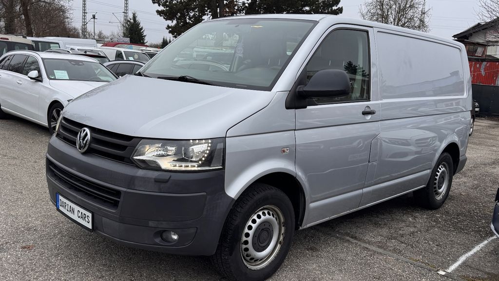 VW T5 Transporter 199.800 km 9.990 &euro; München 81243