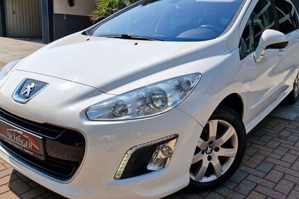 Peugeot 308 167.000 km 2.999 &euro; Floß 92685