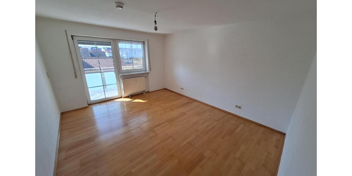 Etagenwohnung Ergoldsbach Langenhettenbach - 3 Zimmer, 97 m&sup2;, 950&euro; | Angebot:25875125