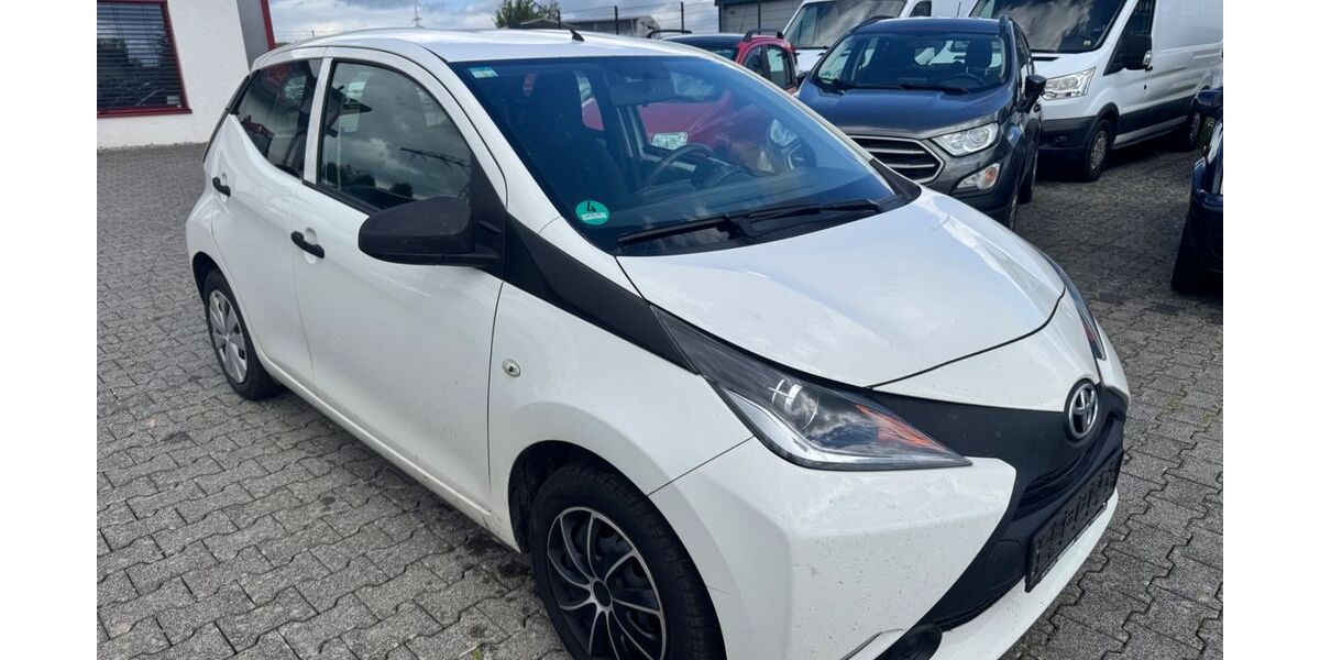 Toyota Aygo (X) 220.000 km 3.500 &euro; Beselich- Obertiefenbach 65614