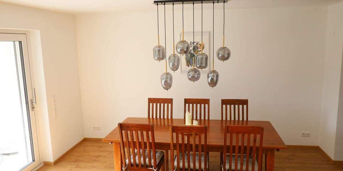 Etagenwohnung Albstadt Ebingen - 3 Zimmer, 118 m&sup2;, 388.000&euro; | Angebot:25836414