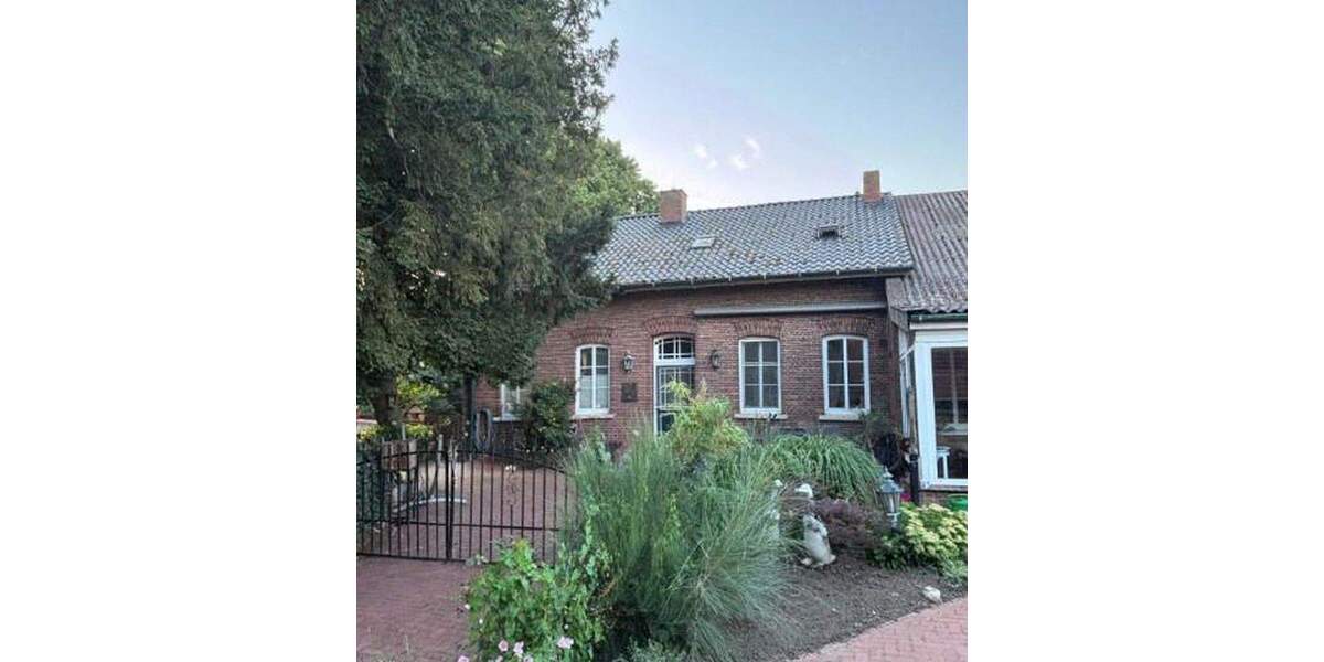 Einfamilienhaus Weener St Georgiwold - 9 Zimmer, 160 m&sup2;, 299.000&euro; | Angebot:25760401