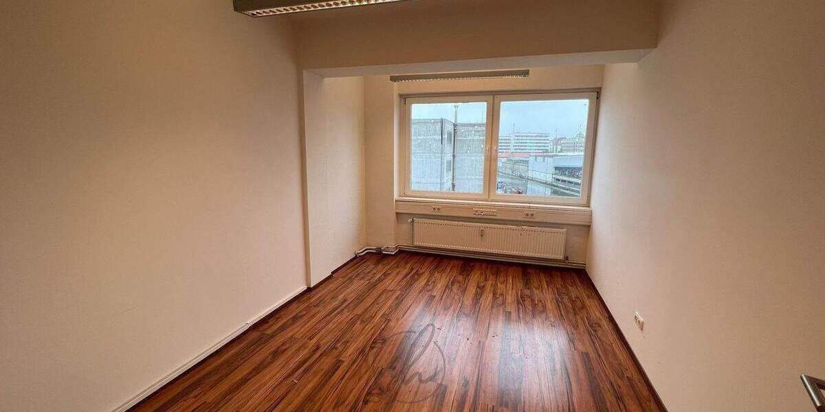 Gewerbeobjekt Hamburg Hamm - 4 Zimmer, 140 m&sup2;, 1.330&euro; | Angebot:26702646