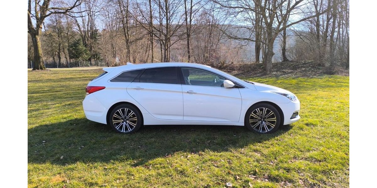 Hyundai i40 115.000 km 10.999 &euro; Hann. Münden 34346