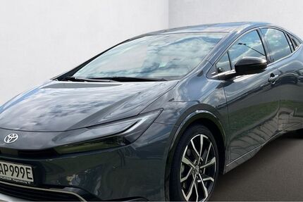 Toyota Prius 8.600 km 39.980 € Regensburg 93055