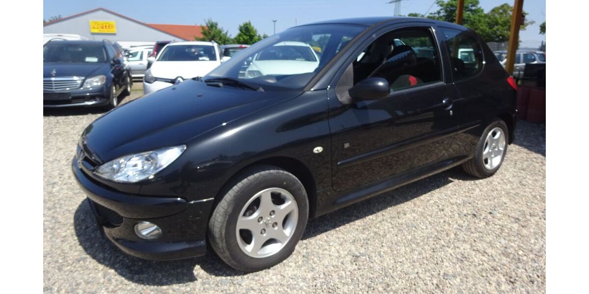 Peugeot 206 141.598 km 750 &euro; Dresden 01219