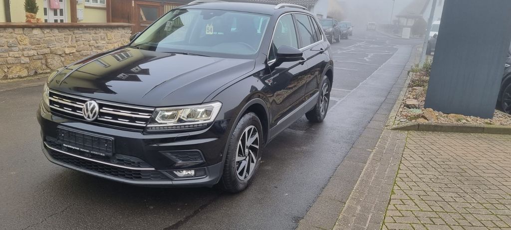 VW Tiguan 84.800 km 22.990 &euro; Stammheim 97509
