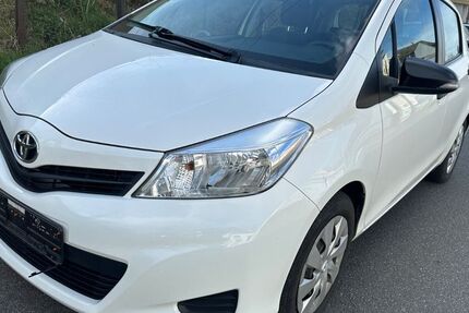 Toyota Yaris 155.400 km 4.800 &euro; Bremen 28215