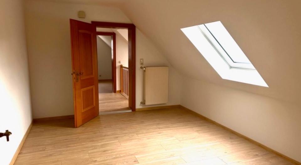 Einfamilienhaus Arnstorf - 6 Zimmer, 150 m&sup2;, 1.490&euro; | Angebot:26326548