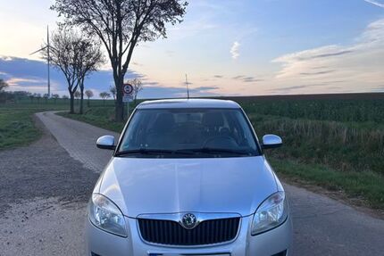 Skoda Fabia 103.575 km 3.800 &euro; Seulingen 37136