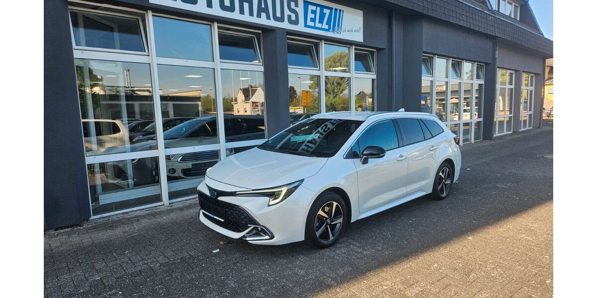 Toyota Corolla 15.000 km 31.900 &euro; Limburg an der Lahn 65556
