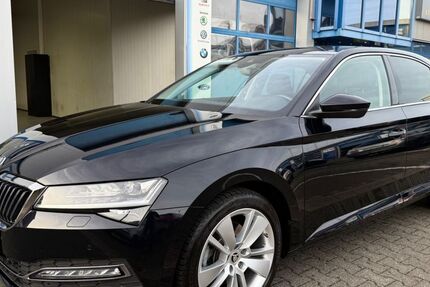 Skoda Superb 127.000 km 20.990 &euro; Ayl 54441