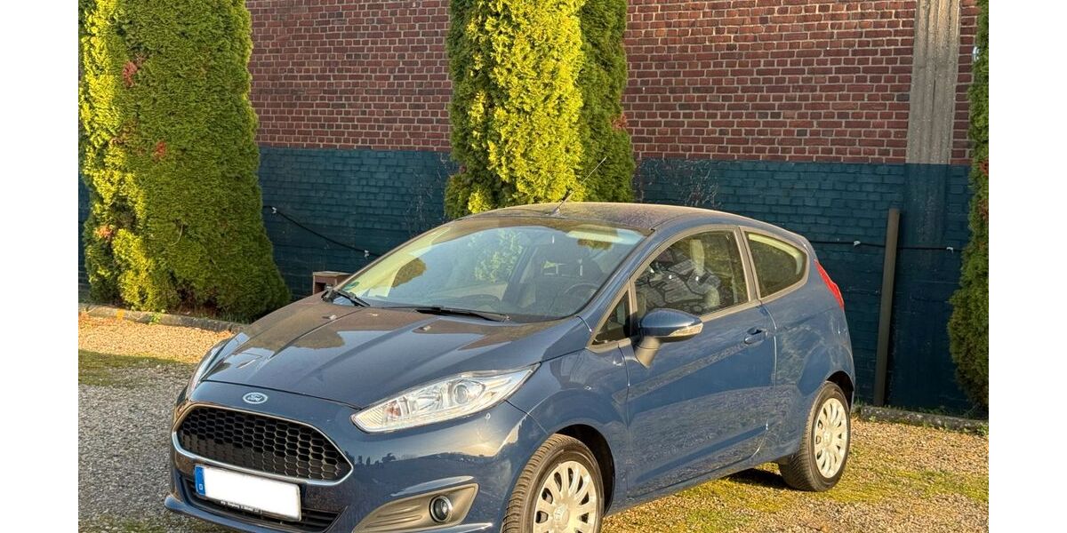 Ford Fiesta 225.000 km 2.550 &euro; Düren 52351