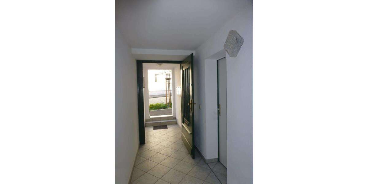 Gewerberäume -vielseitig nutzbar, z.B. als Frisör oder Kosmetikstudio - Gewerbeobjekt Pößneck | Angebot:23736077