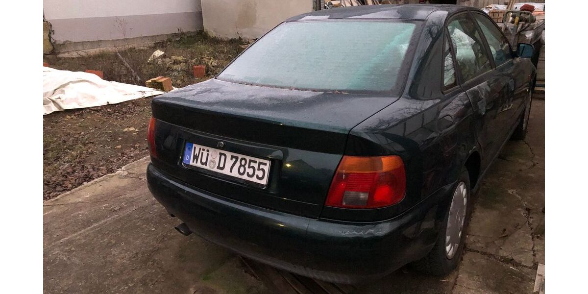 Audi A4 208.000 km 800 &euro; Uffenheim 97215