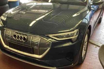 Audi e-tron 56.000 km 35.970 € Helmstedt 38350