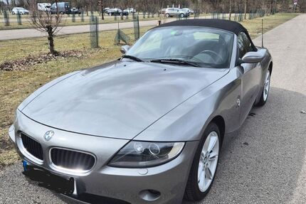 BMW Z4 81.000 km 15.990 &euro; München 81925
