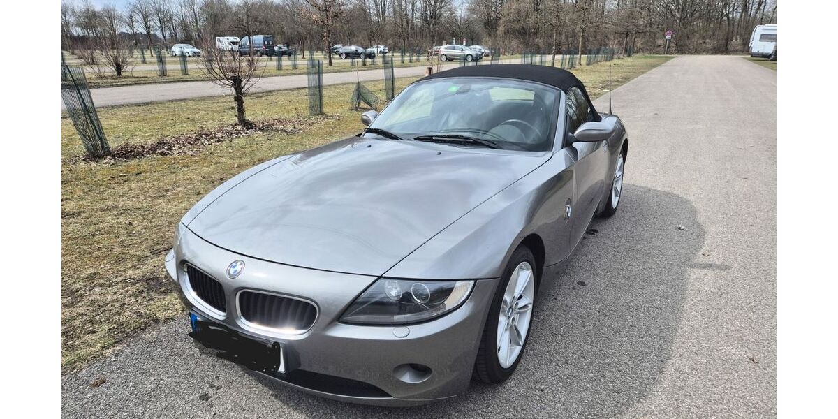 BMW Z4 81.000 km 15.990 &euro; München 81925