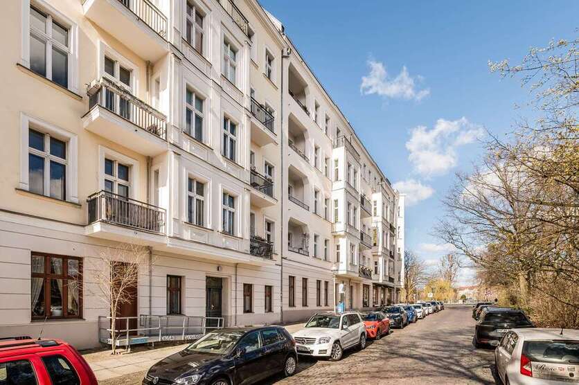 Wohnung zum Kaufen in Berlin Kreuzberg 898.000 € 132.81 m²