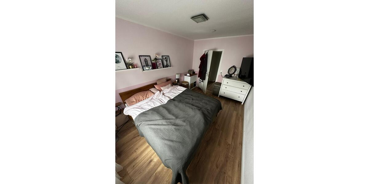 Etagenwohnung Ronnenberg - 3 Zimmer, 90 m&sup2;, 270.000&euro; | Angebot:27025526