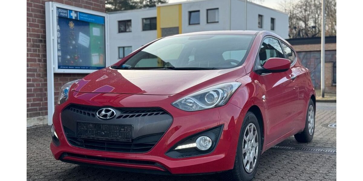 Hyundai i30 173.805 km 3.950 &euro; Düren 52349