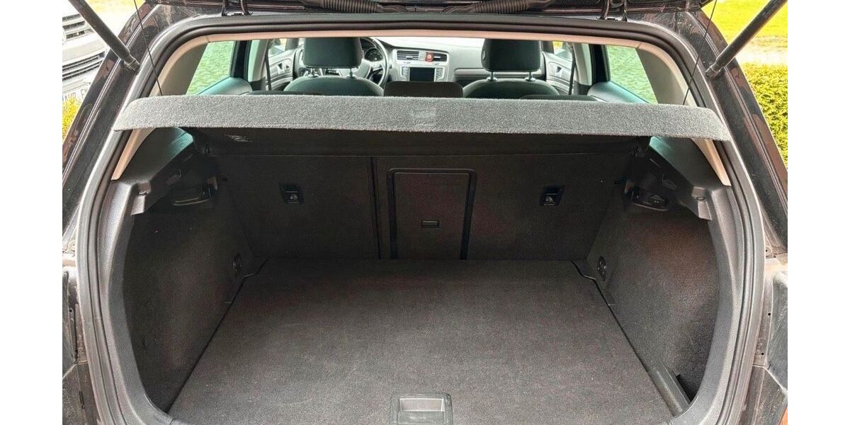 VW Golf 167.274 km 9.900 &euro; Südbrookmerland 26624